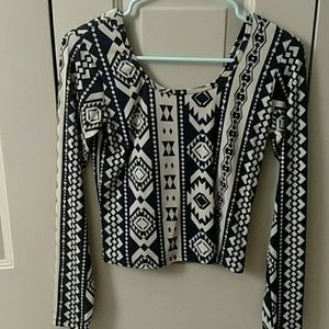 Long sleeve crop top